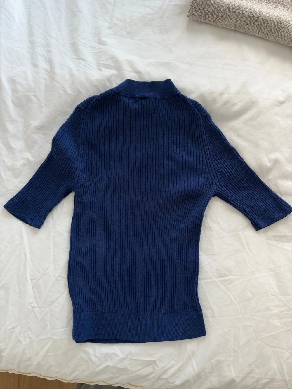 Uniqlo Ribbed Mock Neck Short-Sleeve Sweater - Navy Blue